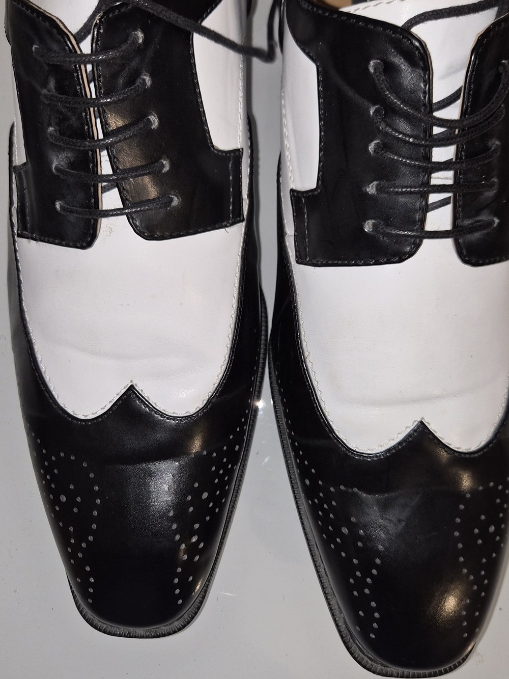 Bolano Men's Black & White Oxfords US 12 Like New - Picture 6 of 9